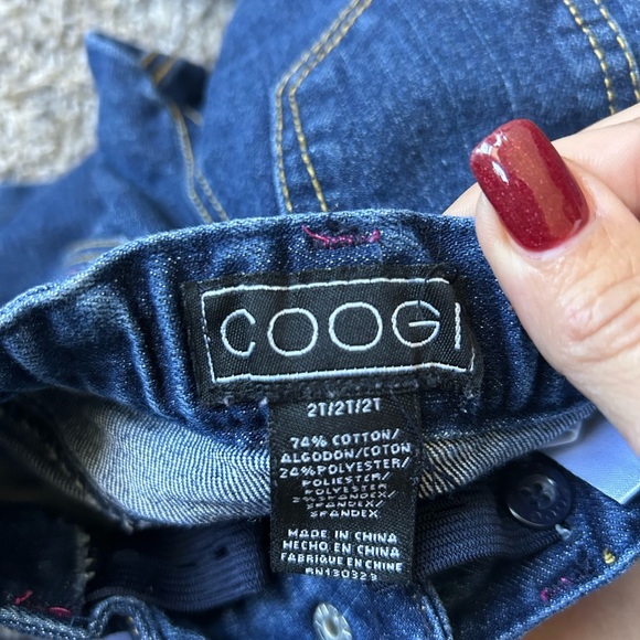 COOGI little girl’s denim jeans labeled size 2T - Picture 4 of 6